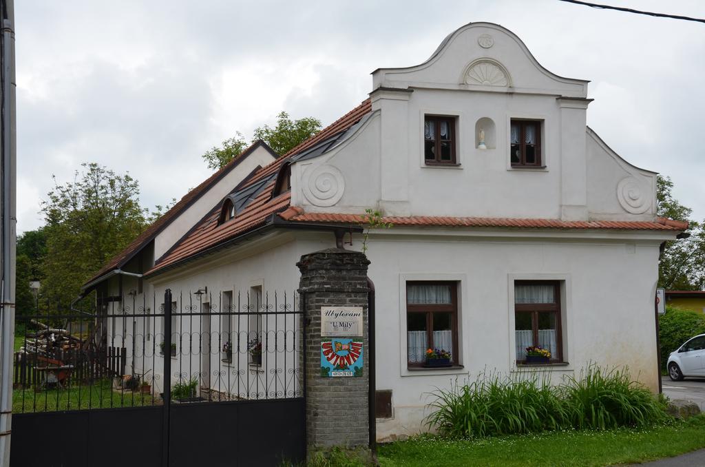 Ubytovani Hrusice Экстерьер фото